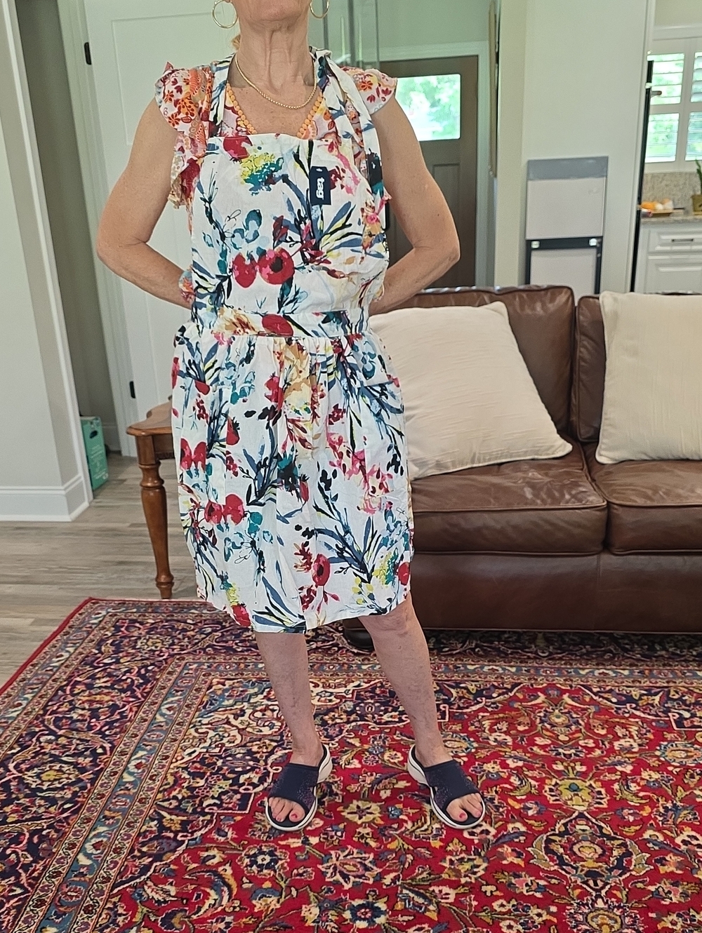 Tag Floral Kitchen Apron With Pockets